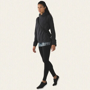 Lululemon After All  Pullover - Women’s 4